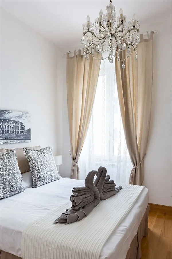 Colosseum Chich Rooms Rome 0*,